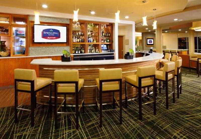 Springhill Suites By Marriott Pittsburgh Latrobe Restaurant photo