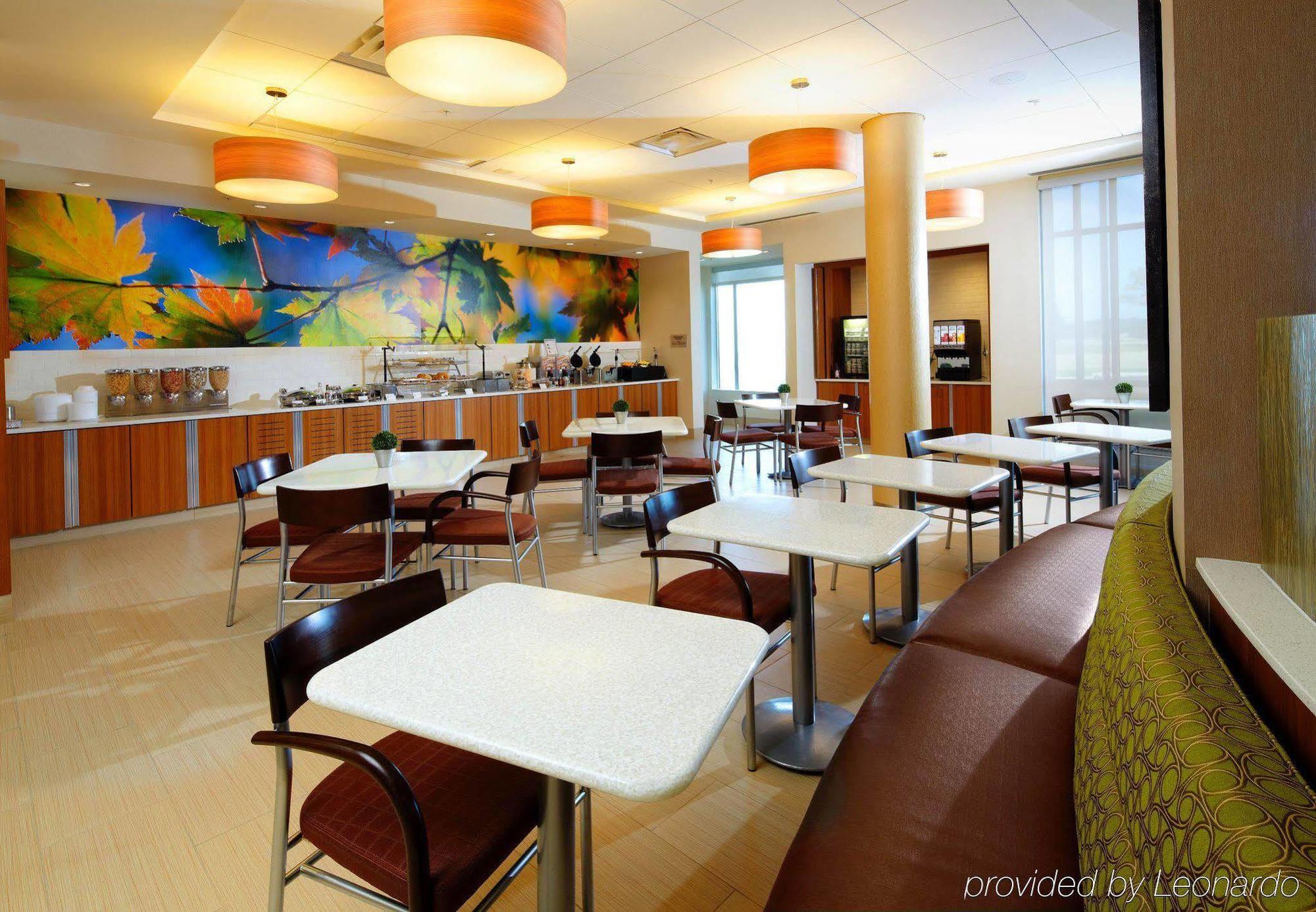 Springhill Suites By Marriott Pittsburgh Latrobe Restaurant photo